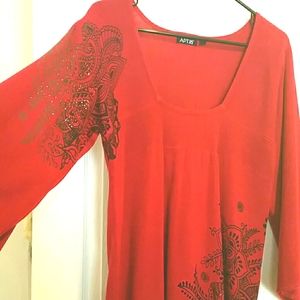 Woman's NWOT Apt.9 Sweater Tunic